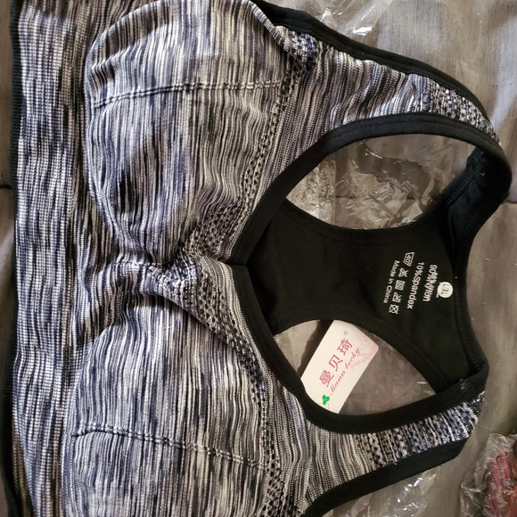4 Sports Bras (3 New, 1 gently used) - Picture 5 of 8